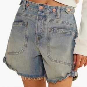 NWTO EZAPINE Women Mid Waist Jean Shorts Raw Hem Folded Hem Denim Short Jeans